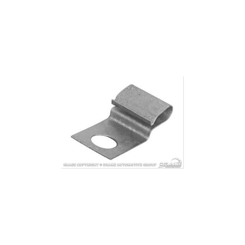 Clemă de fixare a tubului de răcire a transmisiei, V8 64-66 Clemă de fixare a tubului de răcire a transmisiei, V8 64-66