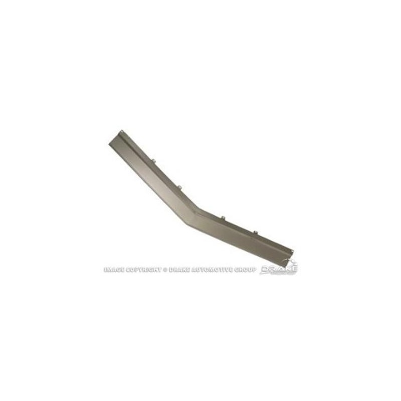 Grilă cromată, ornament inferior central 70 Grilă cromată, ornament inferior central 70