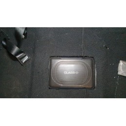 Subwoofer activ pentru a se potrivi sub scaunul unui Mustang 64-73