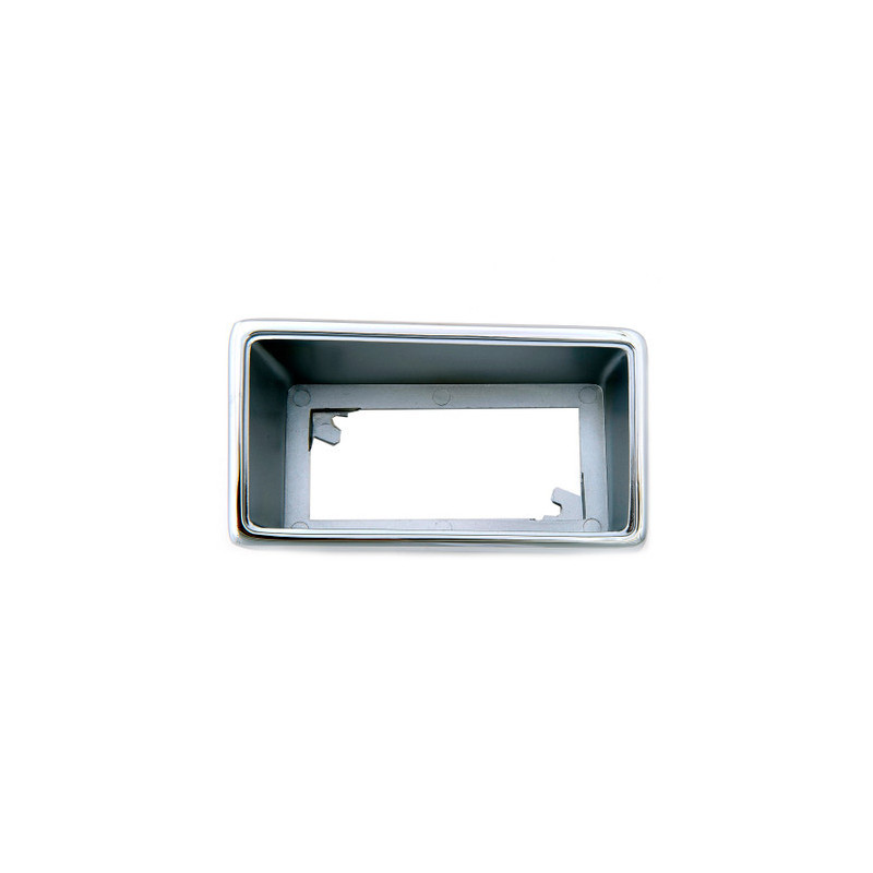Chrome -cover BACE lumini pe partea din spate 70 Chrome -cover BACE lumini pe partea din spate 70