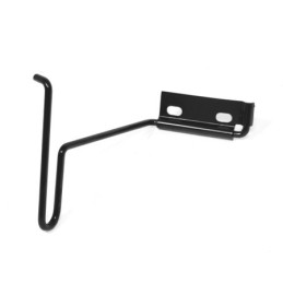 Fastback 69-70 ținând scaunul din spate cu arcul