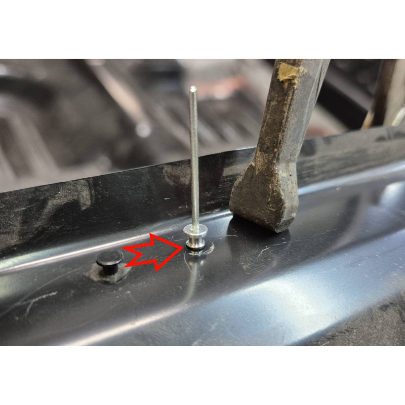 Pin pentru fixarea clemelor de fixare a ornamentelor ferestrelor 65-73 Pin pentru fixarea clemelor de fixare a ornamentelor ferestrelor 65-73