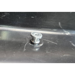 Pin pentru fixarea clemelor de fixare a ornamentelor ferestrelor 65-73