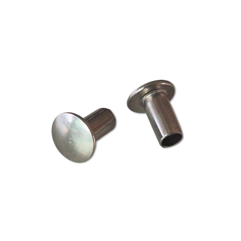 Nituri inox 2buc pentru fixarea garniturii triunghiulare a geamului 64-66 Nituri inox 2buc pentru fixarea garniturii triunghiulare a geamului 64-66