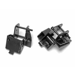 Suporturi de motor/ 390, 428 la stringers 67-70
